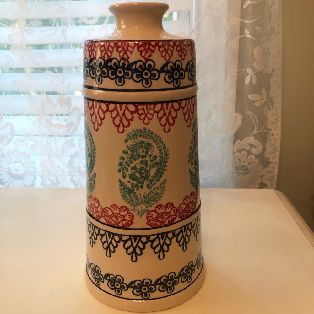 Beautiful Anthropology bohemian vase. Excellent collection